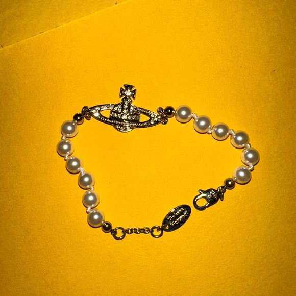 Vivienne Westwood Gold and Pearl Bracelet - Picture 2 of 11